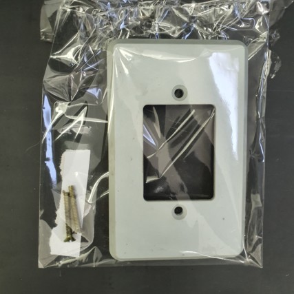 espelho para 3 interruptores antigo C/ 2 parafuso