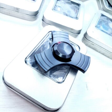 Hand Spinner de ferro –  anti stress preto  cruce