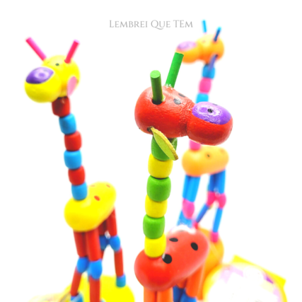 Girafa Maluca Articulada Brinquedo De Madeira